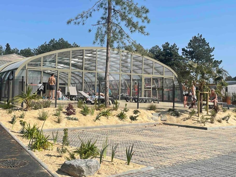 Cottage Dans Parc Residentiel De Loisirs, Piscine, 150M De La Mer จูลูวิลล์-เลส์-แป็งส์ ภายนอก รูปภาพ